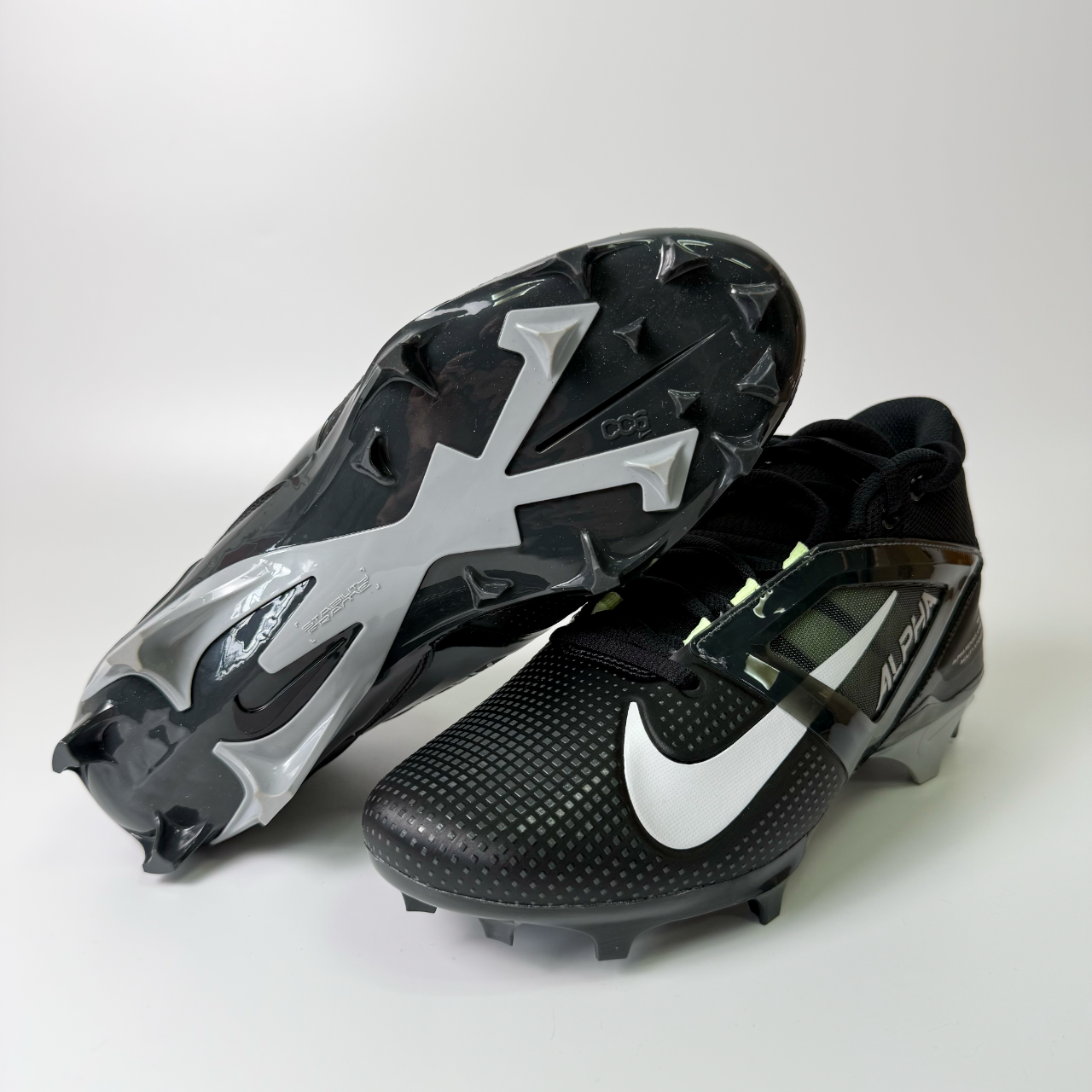 Nike Alpha Menace 4 Pro – Premium Football Cleats Black